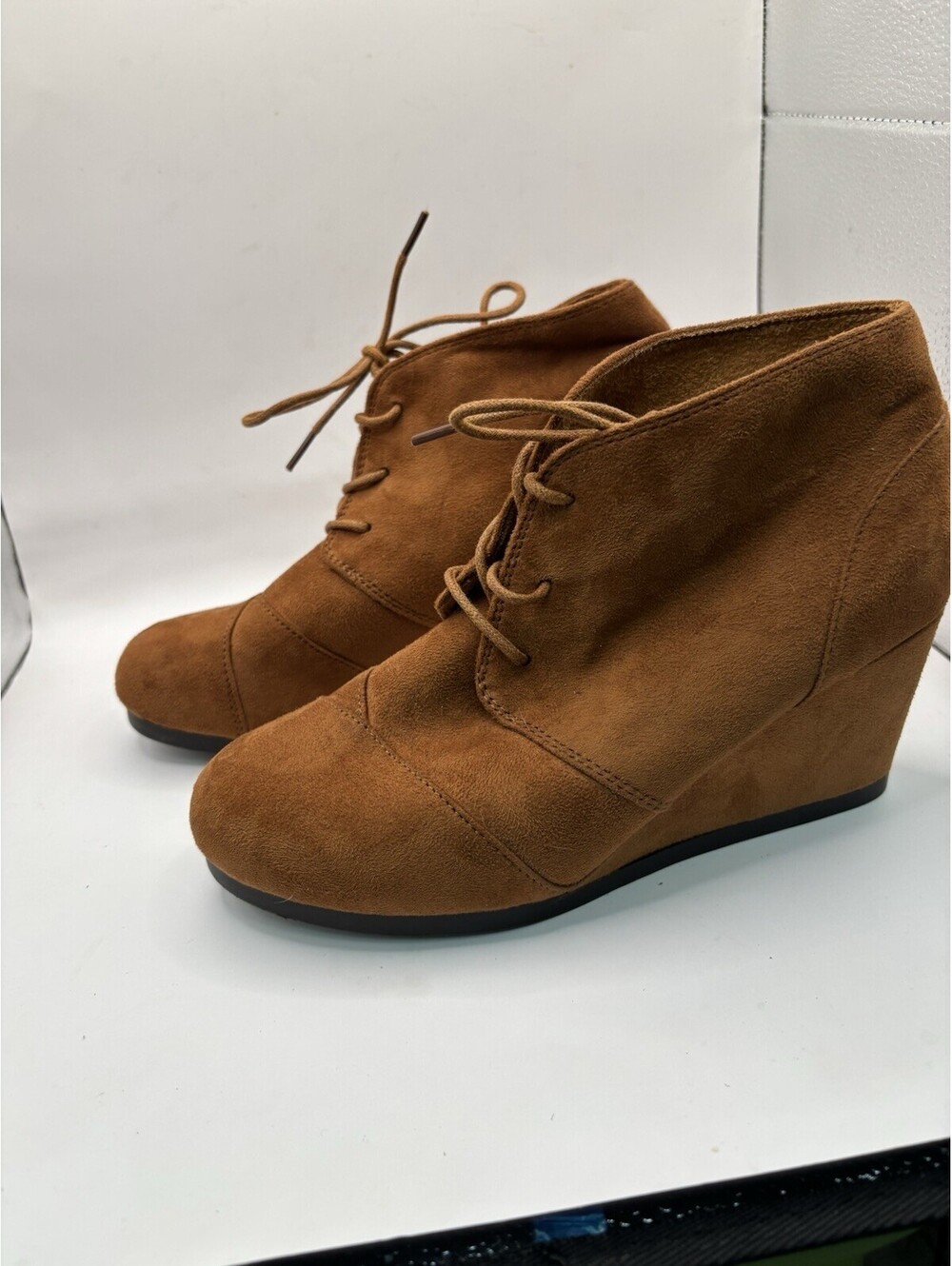 Shoe Republic LA Women's Brown Suede Wedge Ankle Boots Size